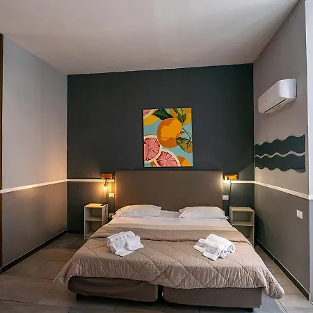 Gasthuis Greros Dante H, By Clapa Group Dilsocated Hospitality Napels