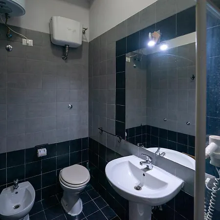 Gasthuis Greros Dante H, By Clapa Group Dilsocated Hospitality 3*
